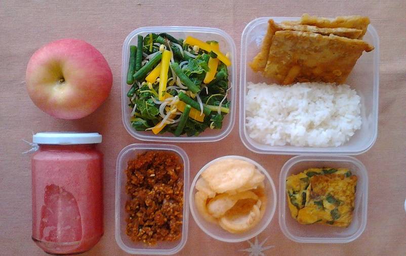 Membawa Bekal 