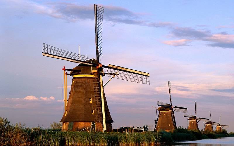 20 Negara Terkaya, Belanda, Kincir Angin