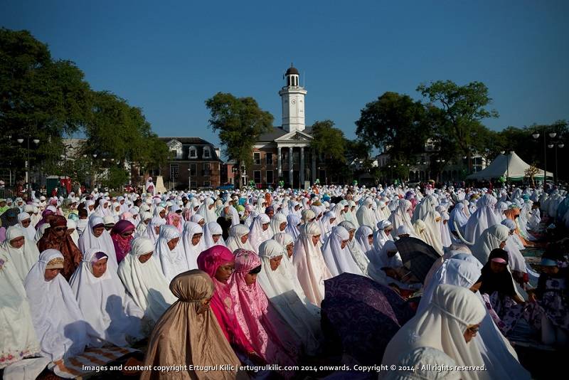 Lebaran Di Suriname via staticflickr.com